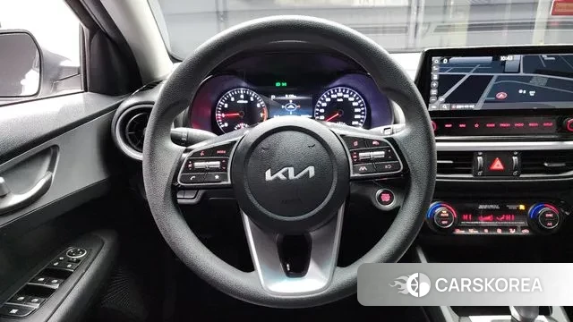 Kia The New K3 2nd generation 2021 Белый из Кореи, фото 4