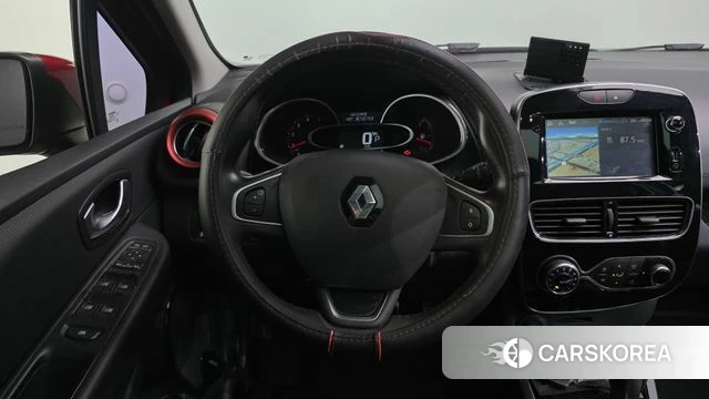 Renault Korea (Samsung) Clio 2019 Красный из Кореи, фото 4