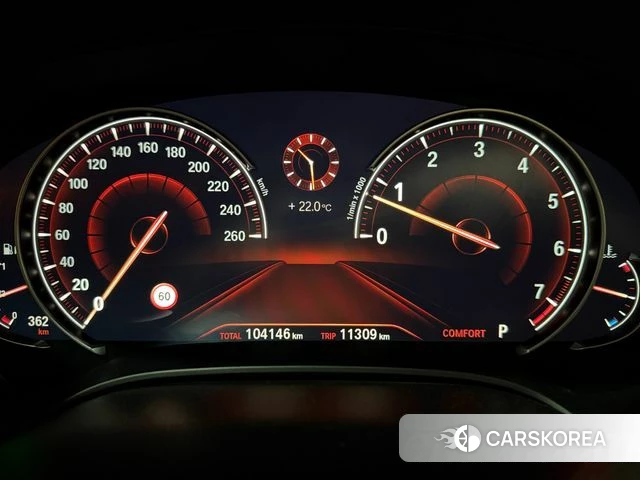 BMW 5 Series (G30) 2018 Белый из Кореи, фото 4
