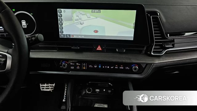 Kia Sportage 5th Generation Hybrid 2023 Белый из Кореи, фото 4