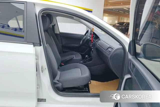 Volkswagen Santana 2021 Белый из Китая, фото 4