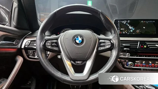 BMW 5 Series (G30) 2018 Серый из Кореи, фото 4