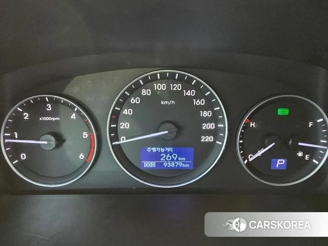 Hyundai The New Grand Starex 2019 Темно-зеленый из Кореи, фото 4