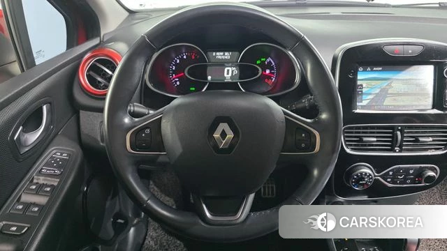 Renault Korea (Samsung) Clio 2018 Красный из Кореи, фото 4