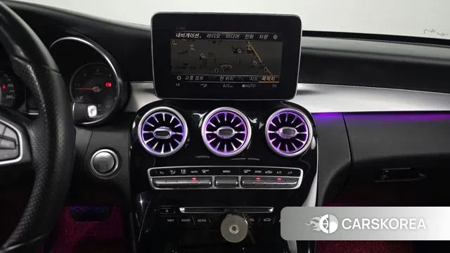 Mercedes-Benz C-Class W205 2018 Черный из Кореи, фото 4