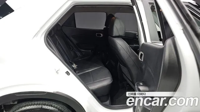 Hyundai Venue 2022 Белый из Кореи, фото 4