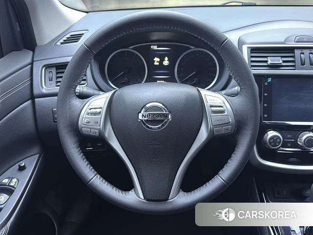 Nissan TIIDA 2020 Красный из Китая, фото 4