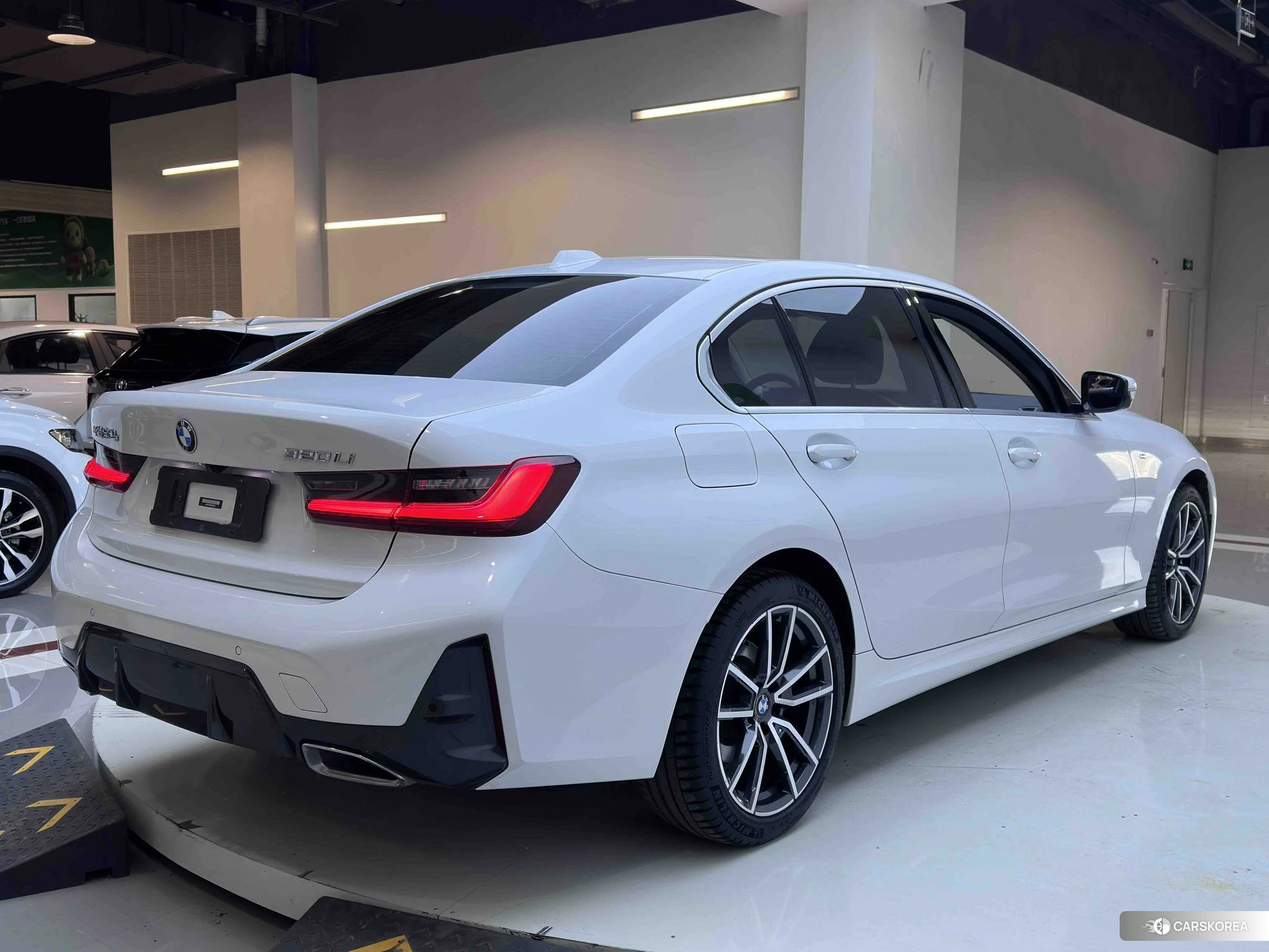 BMW 3 series 2022 Белый из Китая, фото 4
