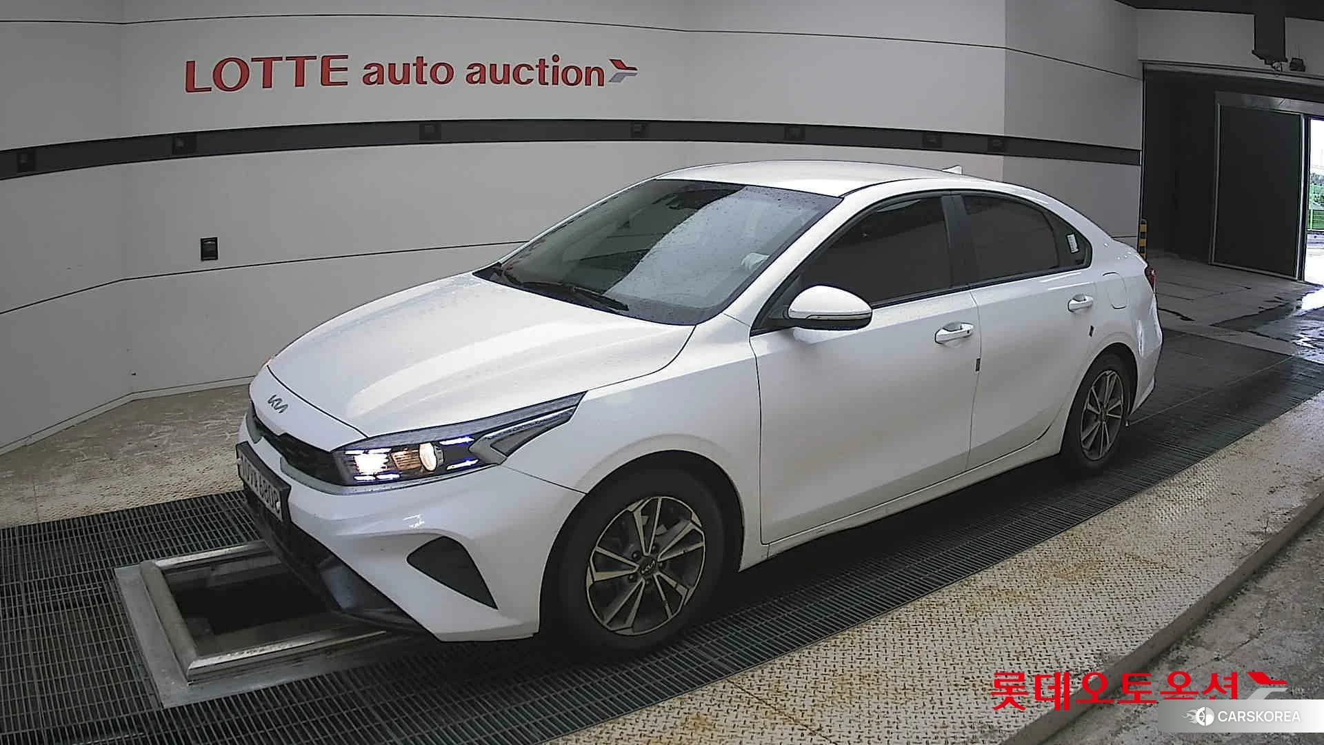 Kia K3 2022 Белый из Кореи, фото 4