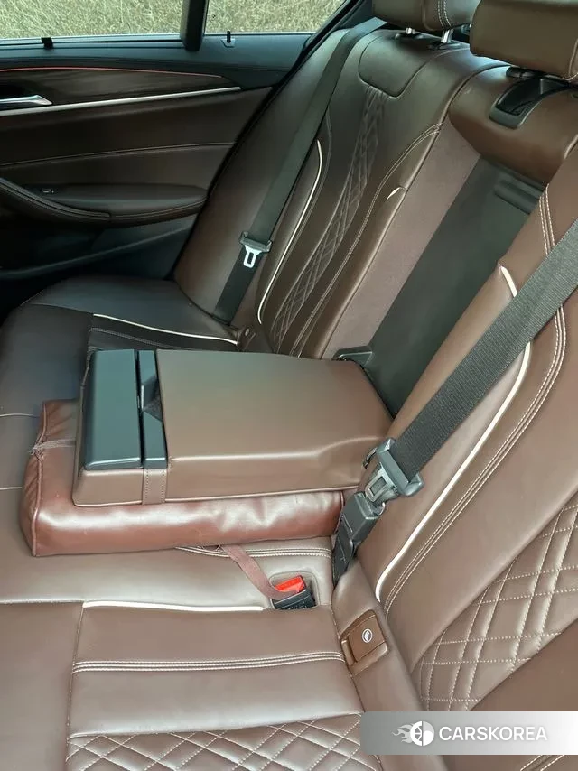 BMW 5 Series (G30) 2020 Серый из Кореи, фото 4