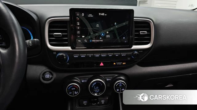 Hyundai Venue 2023 Белый из Кореи, фото 4