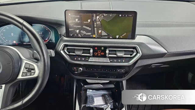 BMW X3 (G01) 2022 Черный из Кореи, фото 4