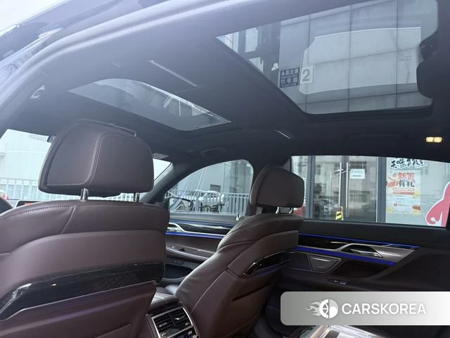 BMW 7 series 2022 Черный из Китая, фото 4