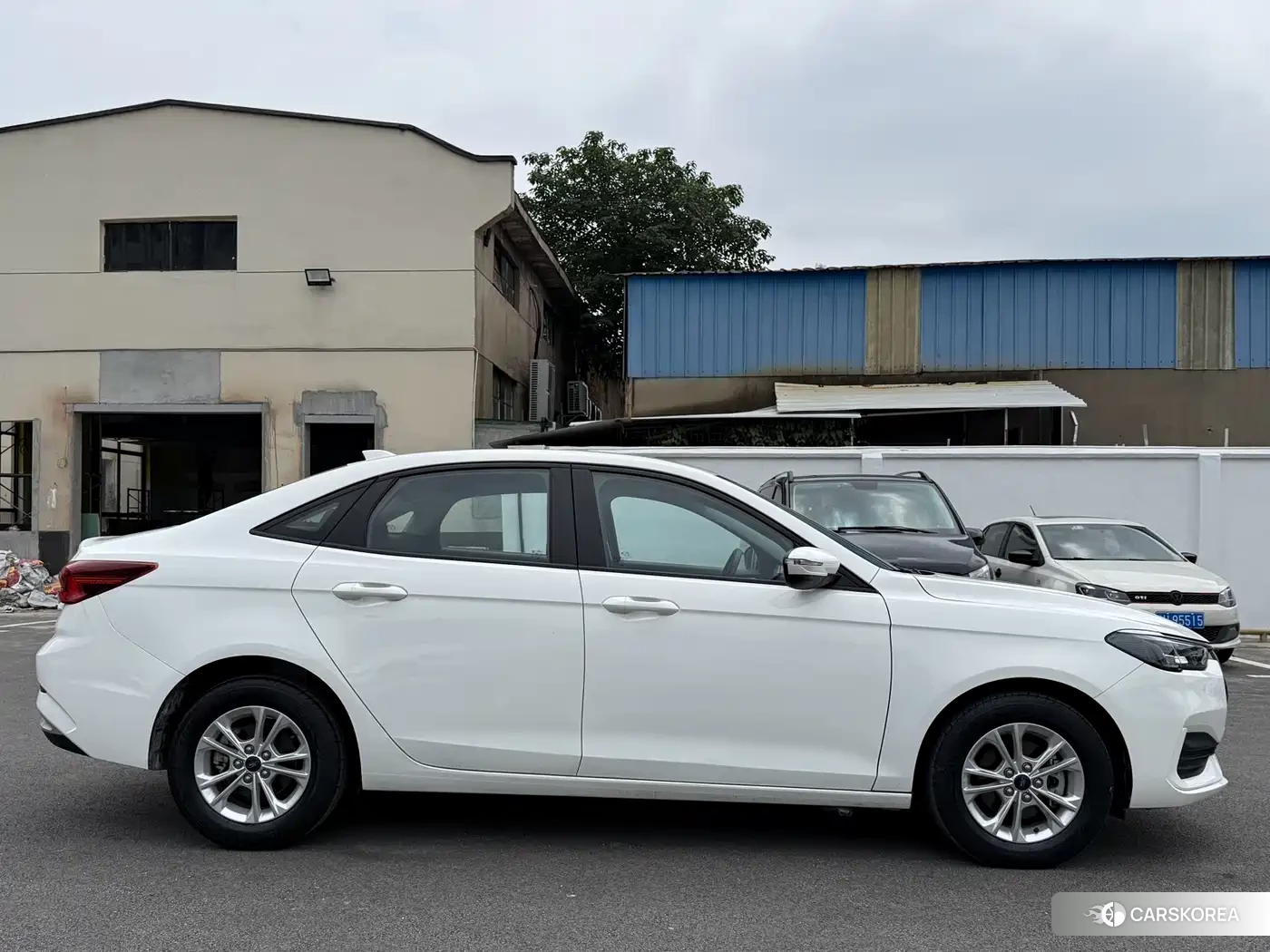 Ford Forrest 2022 Белый из Китая, фото 4
