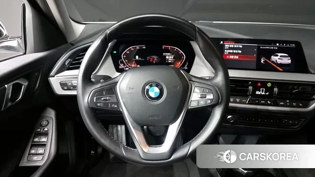 BMW 1 Series (F40) 2020 Белый из Кореи, фото 4