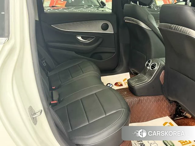 Mercedes-Benz E-class 2021 Белый из Китая, фото 4