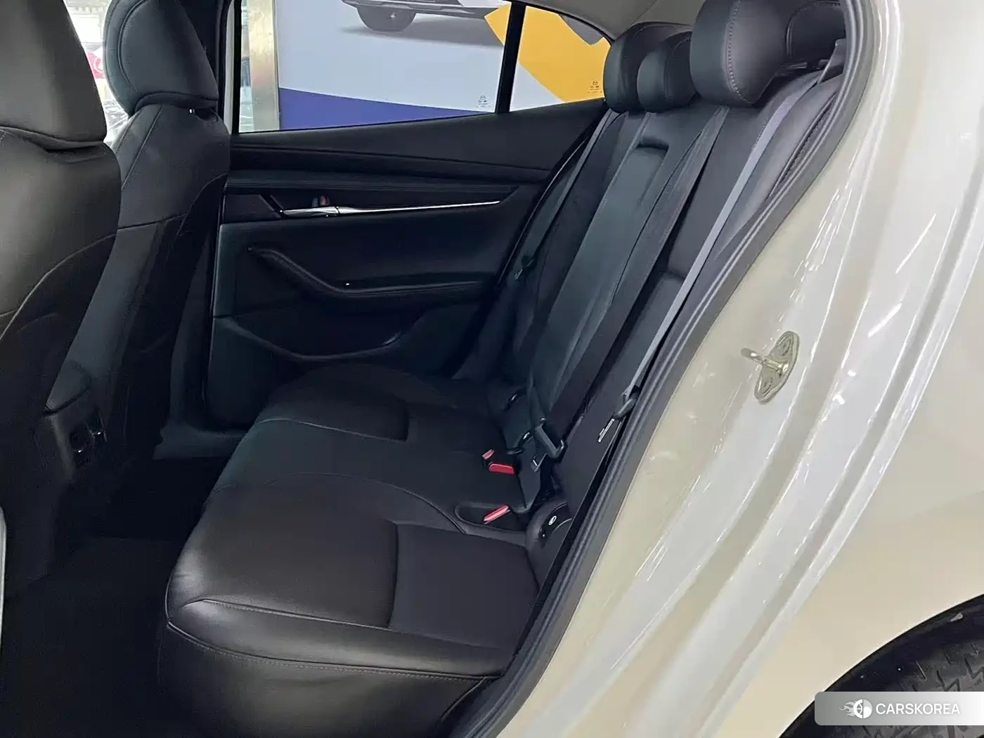 Mazda 3 2023 Белый из Китая, фото 4