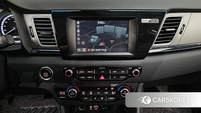 Kia Niro 2018 Белый из Кореи, фото 4