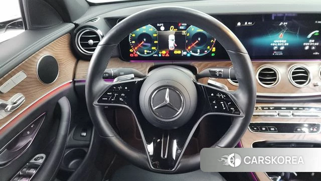 Mercedes-Benz E-Class W213 2023 Белый из Кореи, фото 4