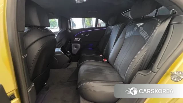 Bentley Flying Spur 3rd Generation 2024 Желтый из Кореи, фото 4