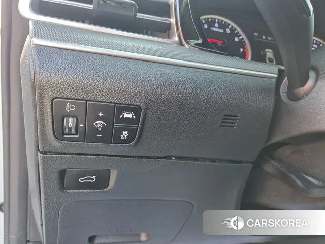 Kia K5 3rd generation 2022 Жемчужный цвет из Кореи, фото 4