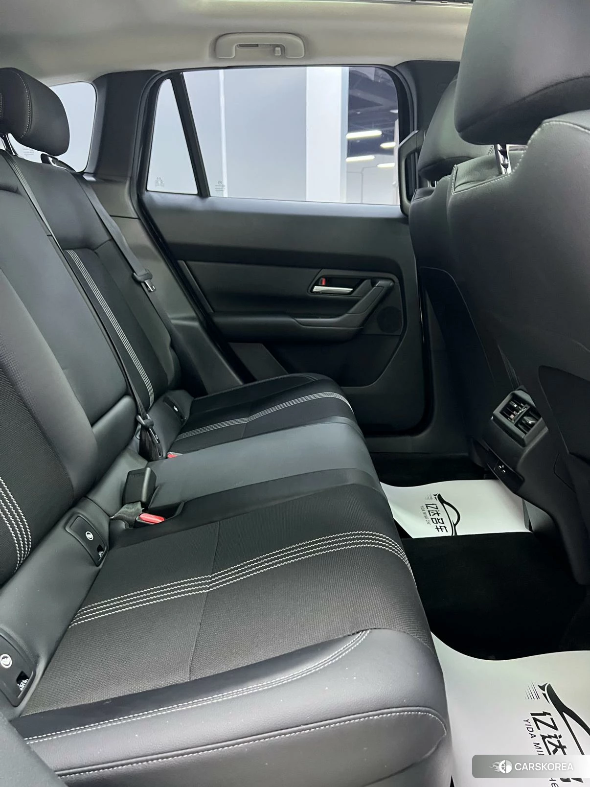Mazda CX-50 line also 2023 Темно-серый из Китая, фото 4