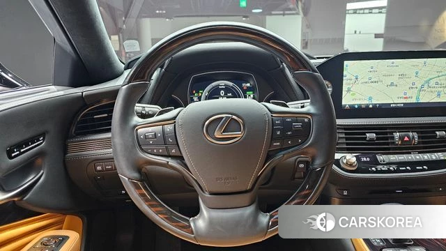 Lexus LS500h 5th generation 2021 Песочный из Кореи, фото 4