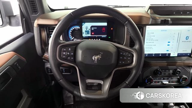 Ford Bronco 6th Generation 2023 Цвет галактики из Кореи, фото 4