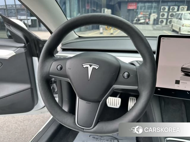 Tesla Model 3 2023 Белый из Китая, фото 4