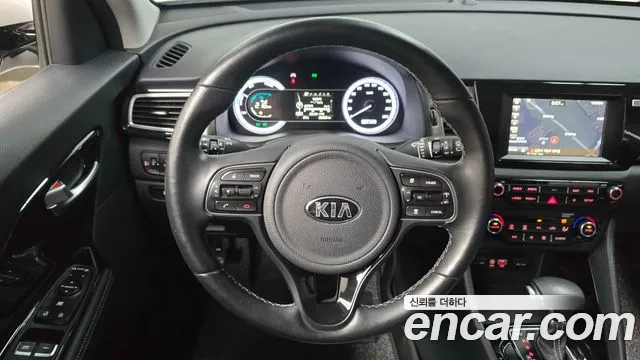 Kia Niro 2018 Белый из Кореи, фото 4