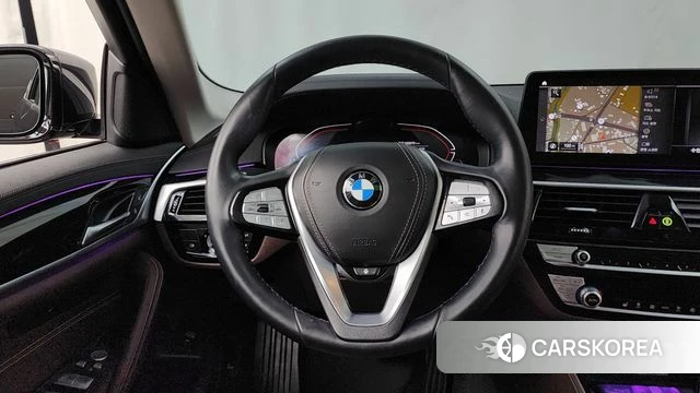 BMW 5 Series (G30) 2021 Черный из Кореи, фото 4