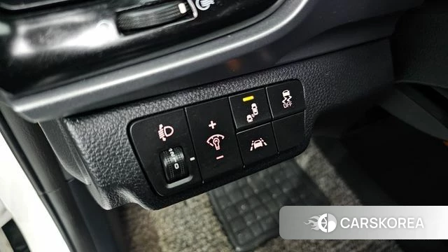 Kia Stonic 2018 Белый из Кореи, фото 4