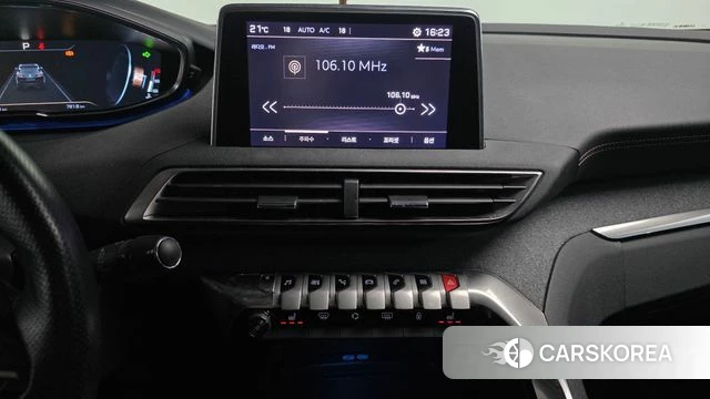 Peugeot 3008 second generation 2018 Белый из Кореи, фото 4