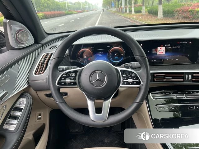 Mercedes-Benz EQC 2023 Белый из Китая, фото 4