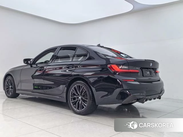 BMW 3 series 2022 Черный из Китая, фото 4