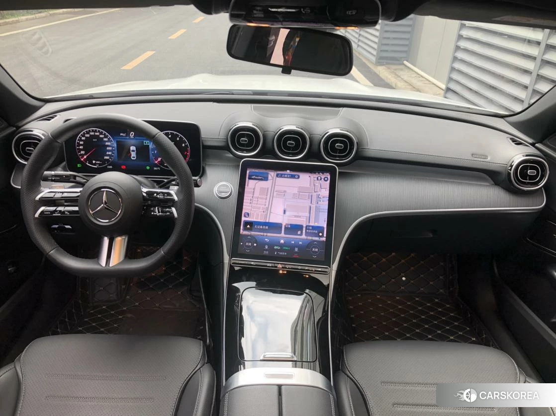 Mercedes-Benz Class C 2023 Белый из Китая, фото 4
