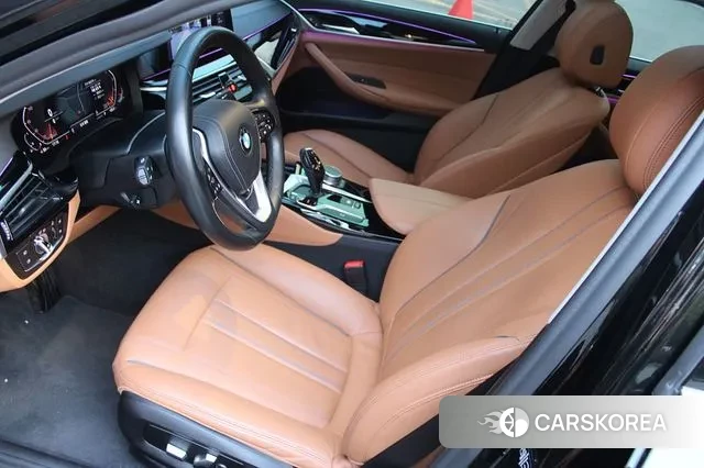 BMW 5 Series (G30) 2020 Черный из Кореи, фото 4