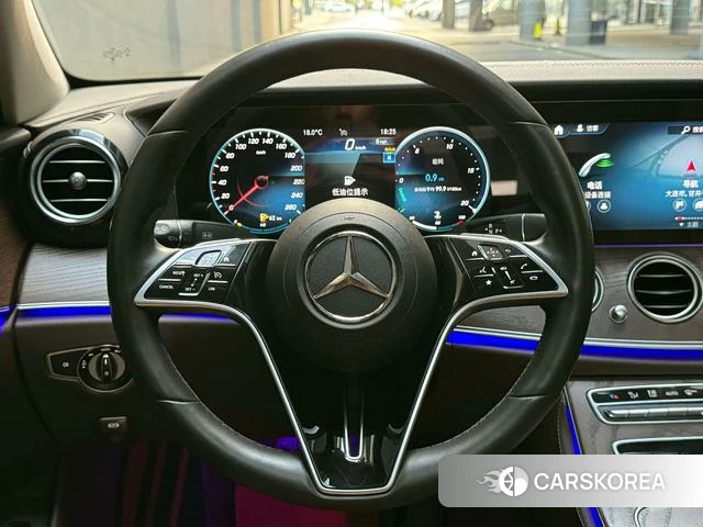 Mercedes-Benz E-class 2023 Черный из Китая, фото 4
