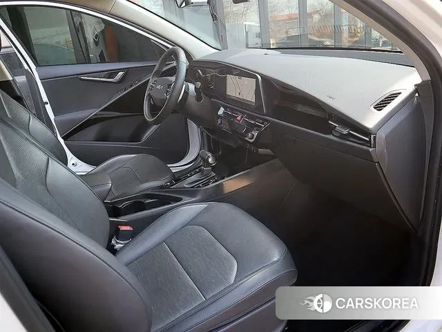 Kia Di Ol Nu Niro 2022 Белый из Кореи, фото 4