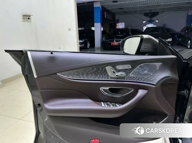 Mercedes-Benz CLS 2021 Темно-серый из Китая, фото 4