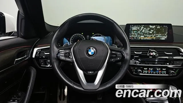 BMW 5 Series (G30) 2018 Белый из Кореи, фото 4