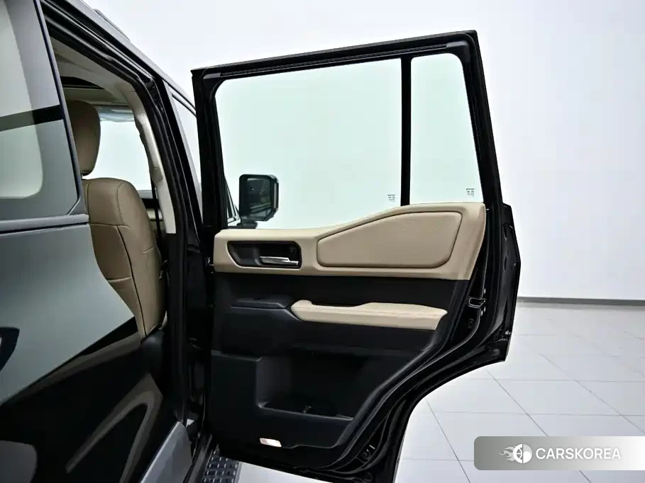 Toyota Prado 2025 Черный из Китая, фото 4