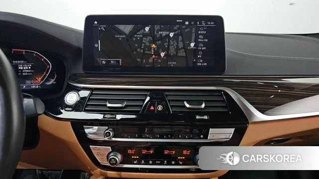 BMW 5 Series (G30) 2021 Черный из Кореи, фото 4