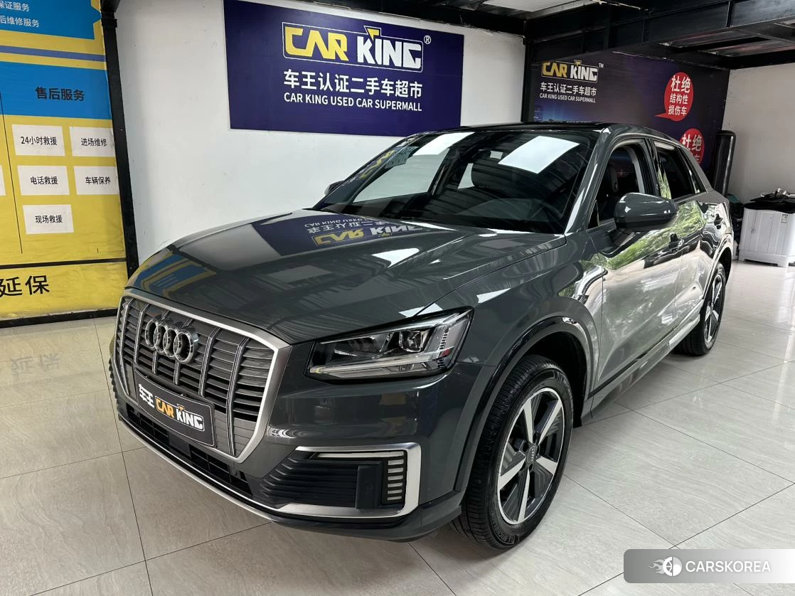 Audi Q2L 2019 Темно-серый из Китая, фото 4