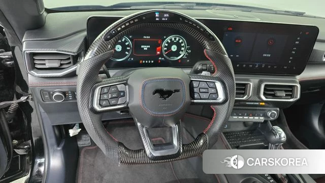 Ford Mustang 7th Generation 2024 Черный из Кореи, фото 4