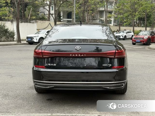 Volkswagen Passat 2024 Черный из Китая, фото 4