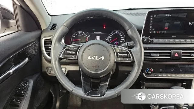 Kia Seltos 2022 Белый из Кореи, фото 4