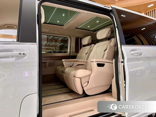 Mercedes-Benz V-class 2022 Белый из Китая, фото 4