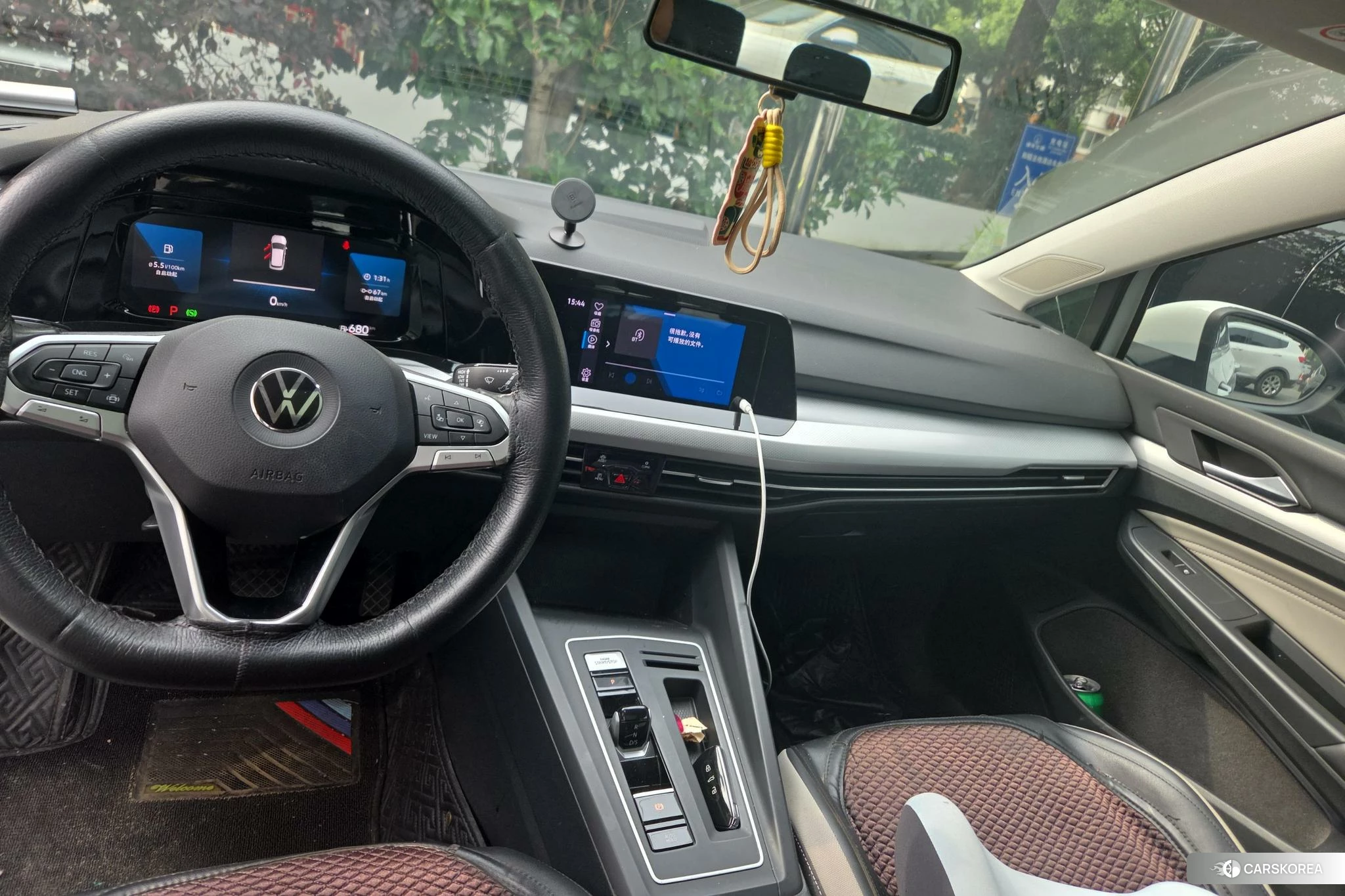Volkswagen Golf 2020 Белый из Китая, фото 4