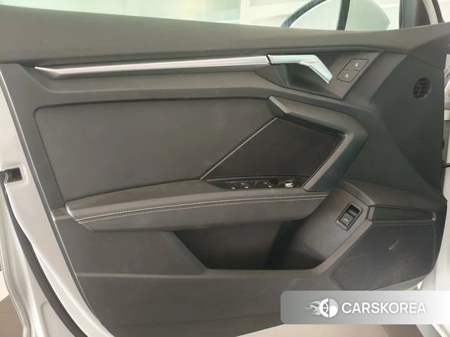 Audi A3 2024 Белый из Китая, фото 4